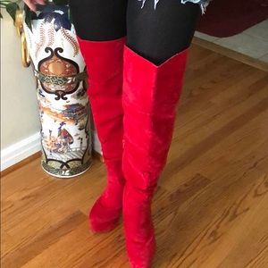 Fahrenheit red suede boots
